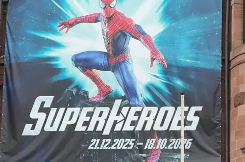 Superheroes Titelbild