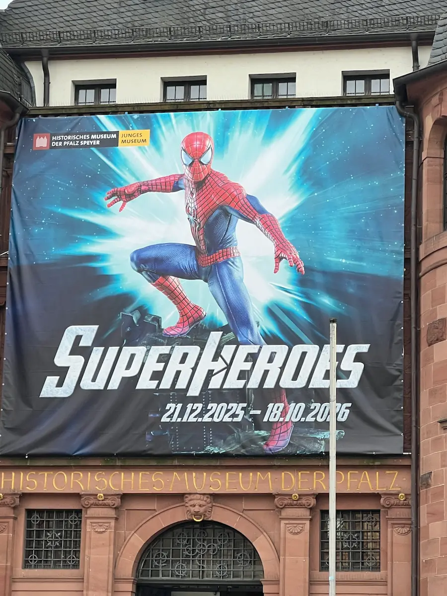 Superheroes Titelbild